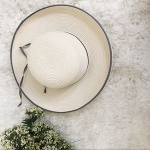 Scala Sun Hat White